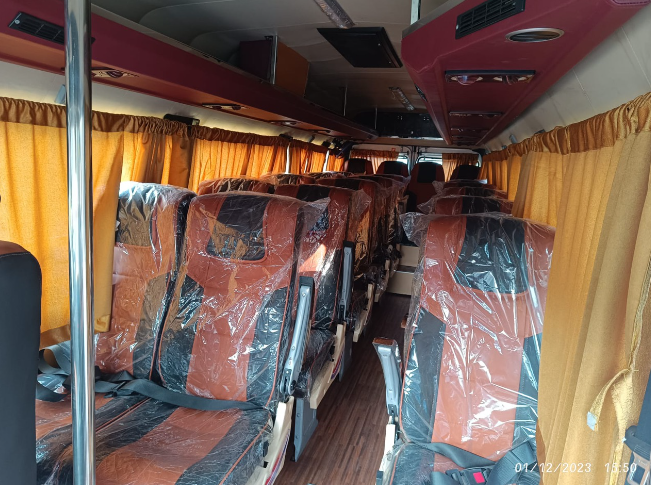 20 Seater Tempo Traveller AC in Use