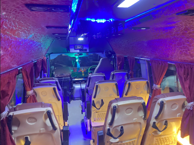 17 Seater Tempo Traveller Seating Arrangement